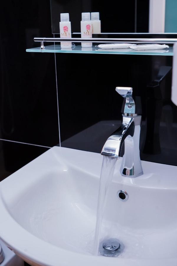 Sr99 Hotel Tirana Bagian luar foto