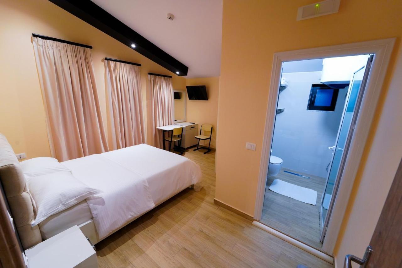 Sr99 Hotel Tirana Bagian luar foto