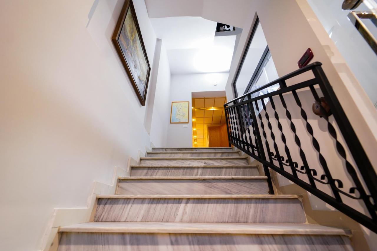 Sr99 Hotel Tirana Bagian luar foto