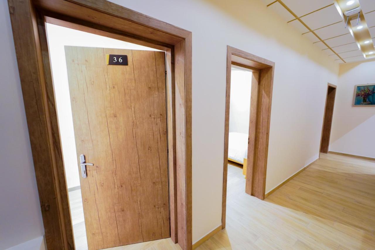 Sr99 Hotel Tirana Bagian luar foto